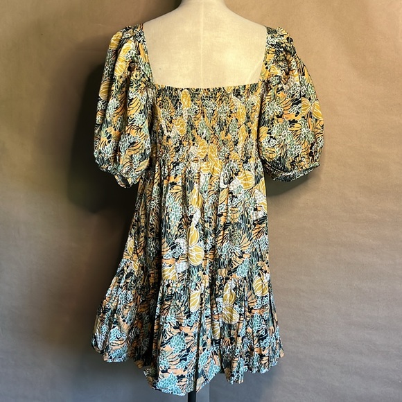 Oliphant Bubble Hem Dress in Apricot EUC size M - Picture 4 of 12